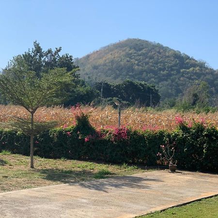 Lek Village Khaoyai Pakcsong Kültér fotó